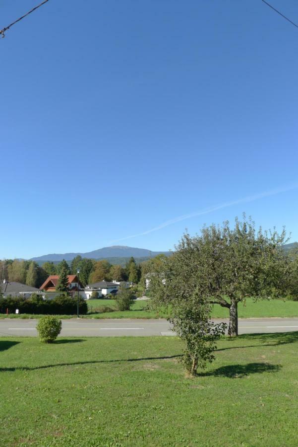 Ferienwohnung Kusternik Velden am Woerthersee Exterior photo